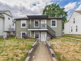 featured image of 456 Allyn St