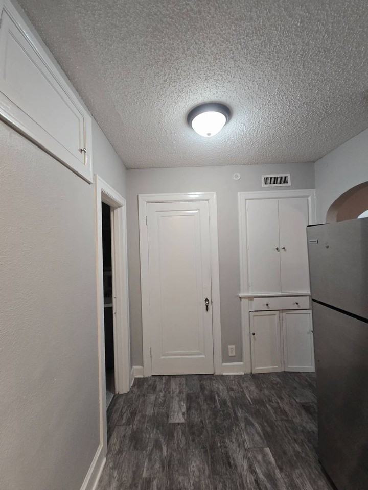 4000 Hawthorne Avenue - Photo 6 of 24
