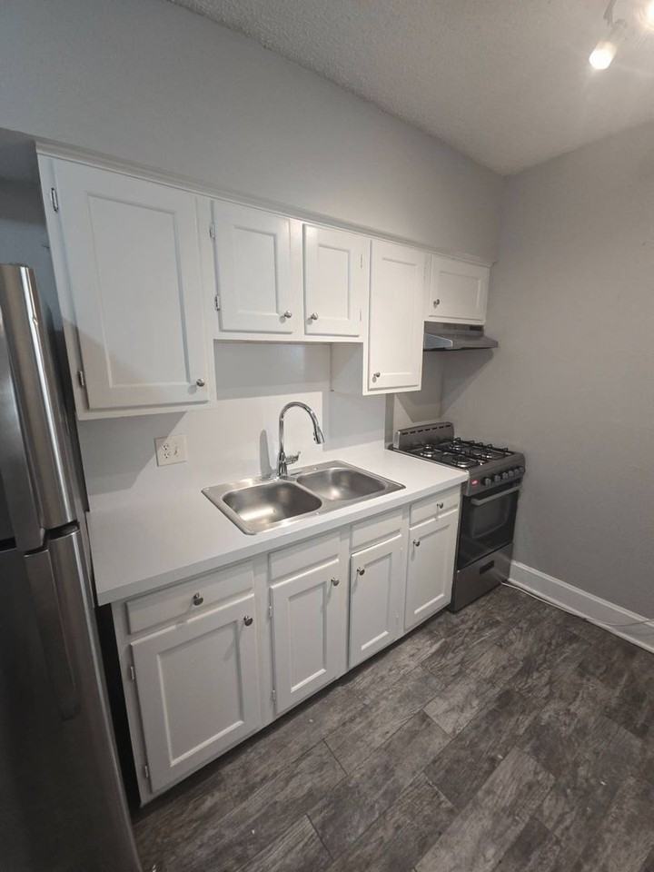 4000 Hawthorne Avenue - Photo 7 of 24