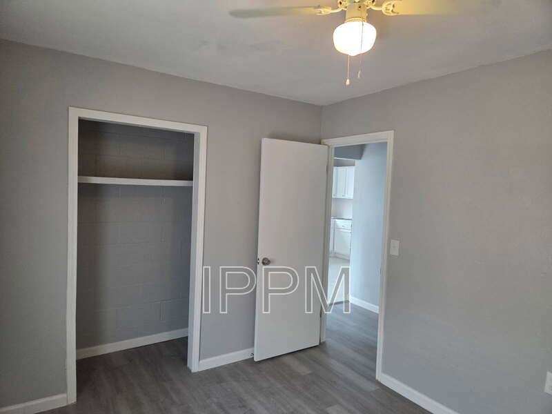 1141 W Acacia Ave #8 - Photo 5 of 9