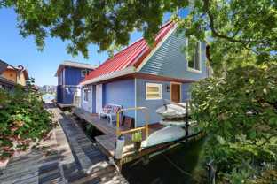 3110 Portage Bay Pl E #B - Photo 1 of 1
