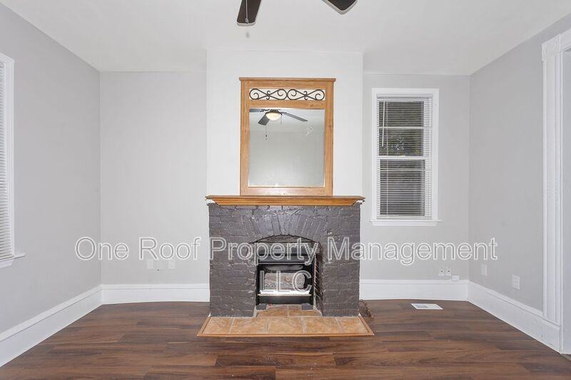 3006 Brooklyn Ave - Photo 2 of 18