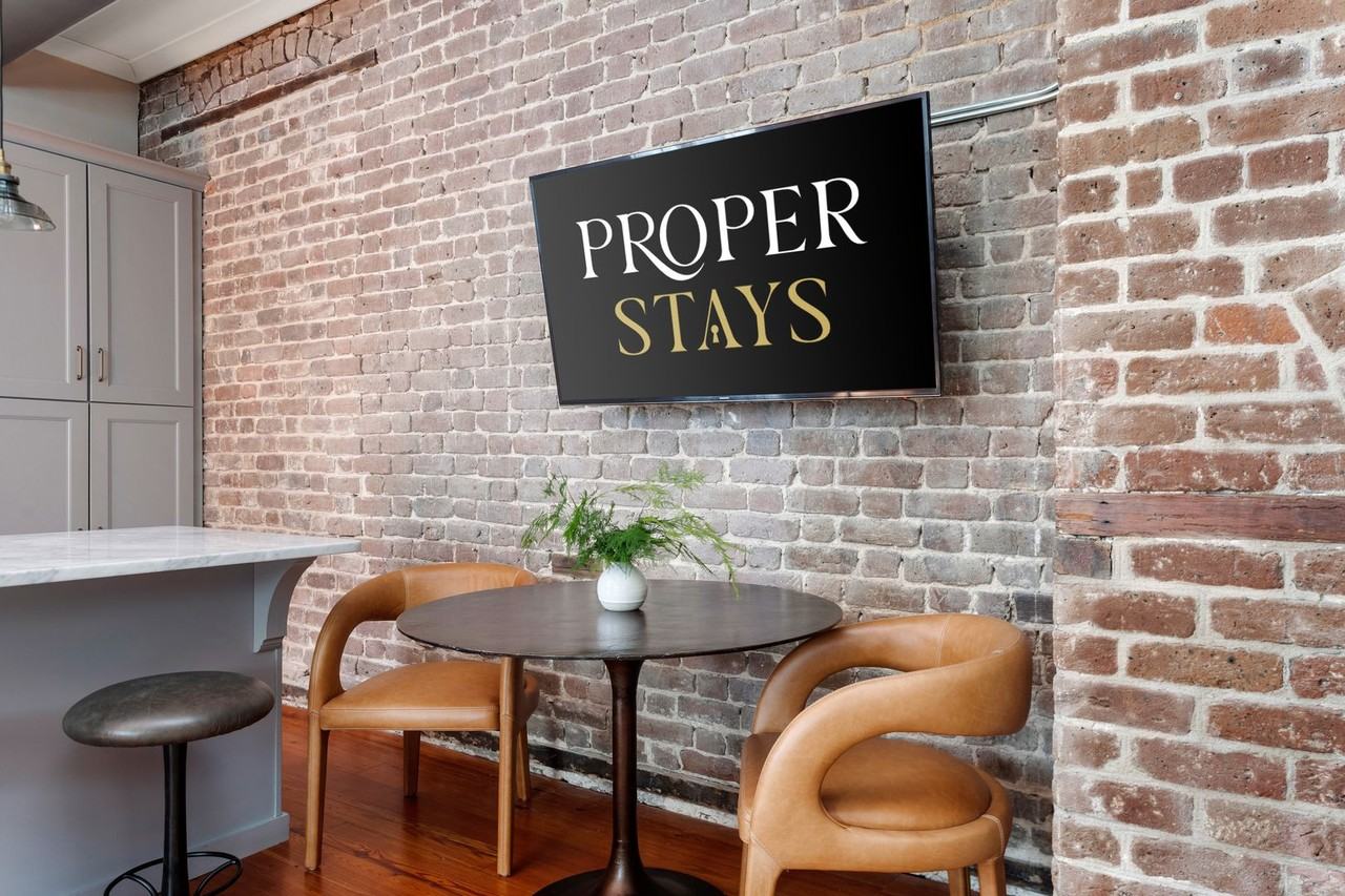 184 East Bay Street - Photo 3 of 33