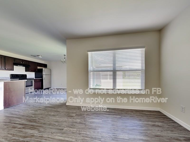 11063 Pendleton Ave - Photo 4 of 15