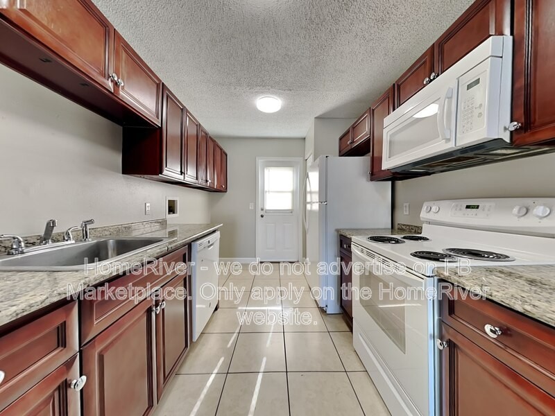 681 W Rosewood Ln - Photo 2 of 22