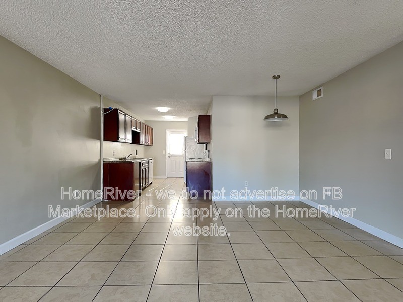 681 W Rosewood Ln - Photo 6 of 22
