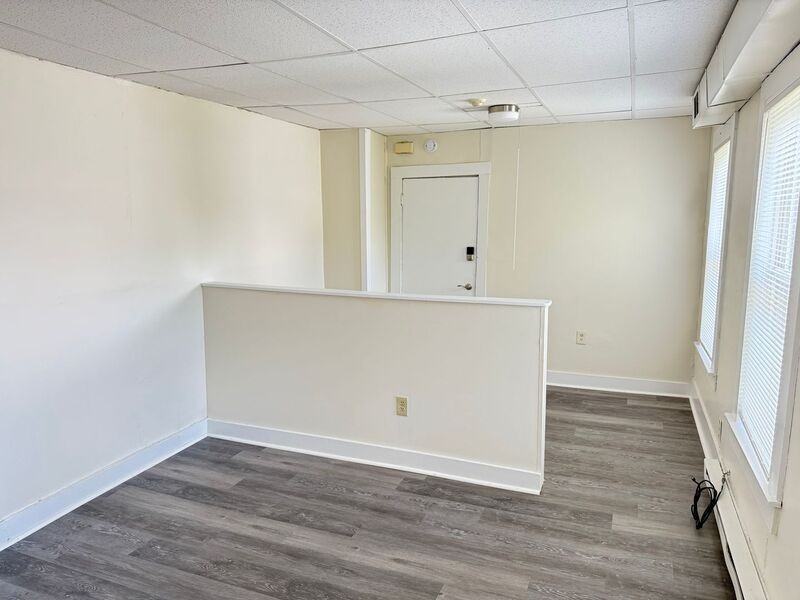 107 College Street #2L - Photo 6 of 9