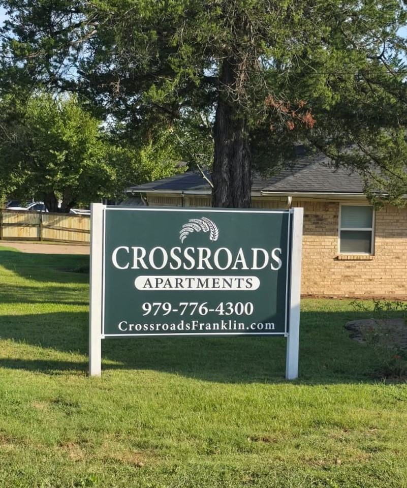 Spacious 1 & 2 bedroom homes in the heart of Franklin - Photo 2 of 13