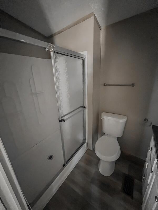 701 Green St ##B - Photo 5 of 8