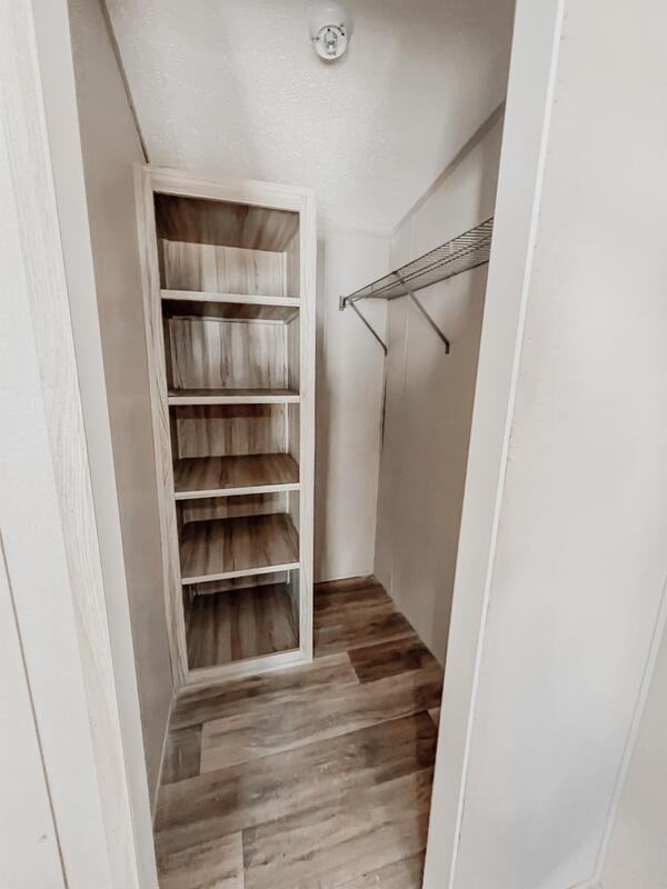 701 Green St ##B - Photo 6 of 8