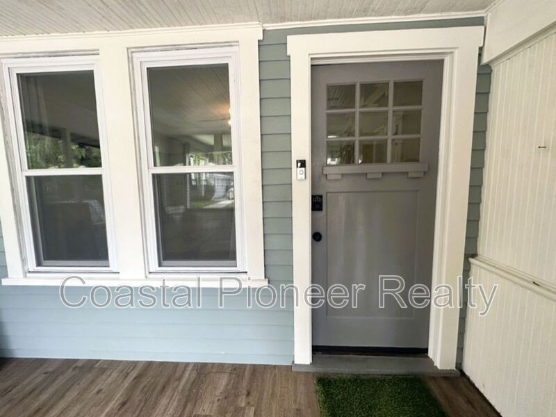 115 W Plymouth St #A - Photo 2 of 22