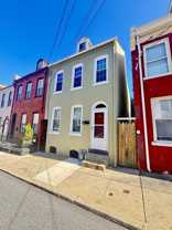 407 E Strawberry St - Photo 1 of 1