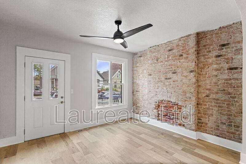 712 E 1st Ave - Photo 3 of 15