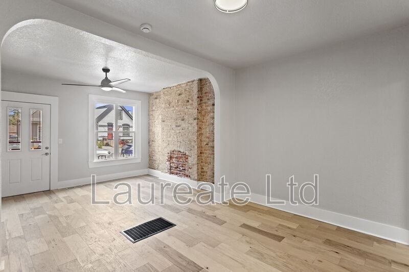 712 E 1st Ave - Photo 6 of 15