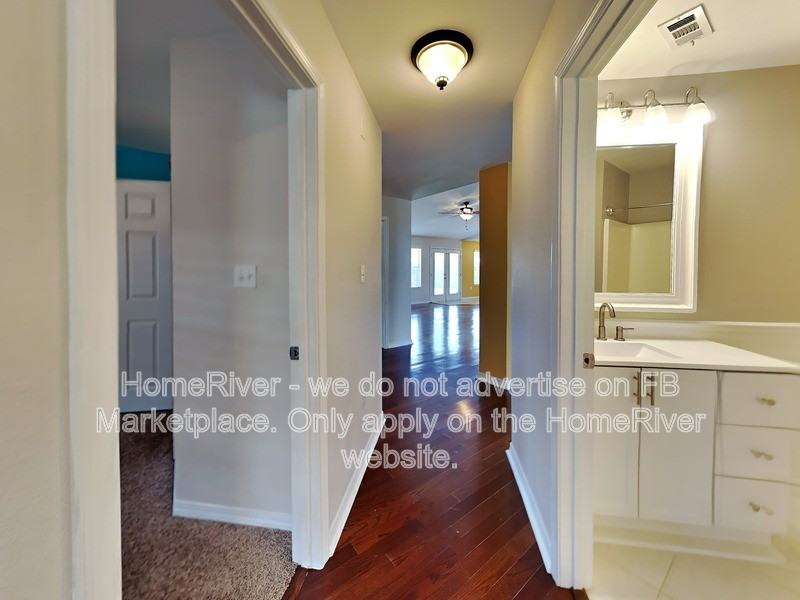 2107 Hagood Loop - Photo 4 of 24