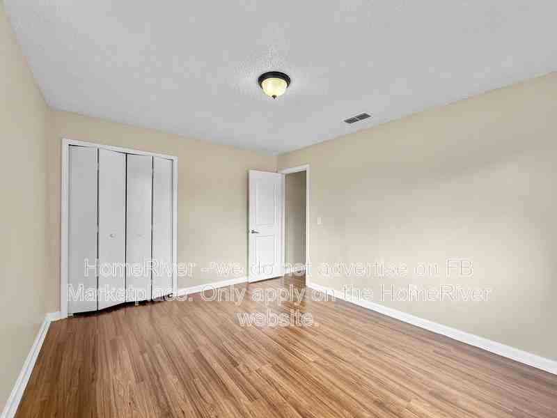 5145 Park Street - Photo 3 of 19