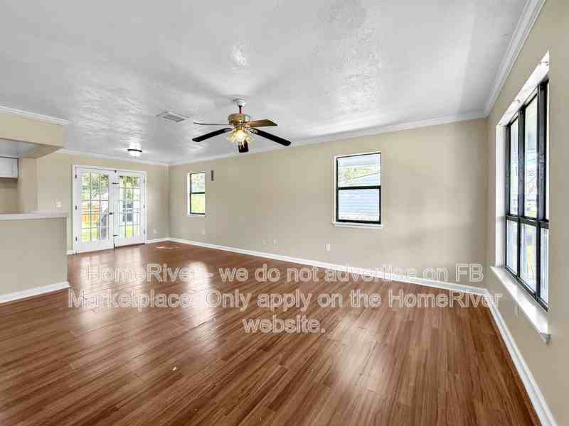 5145 Park Street - Photo 5 of 19