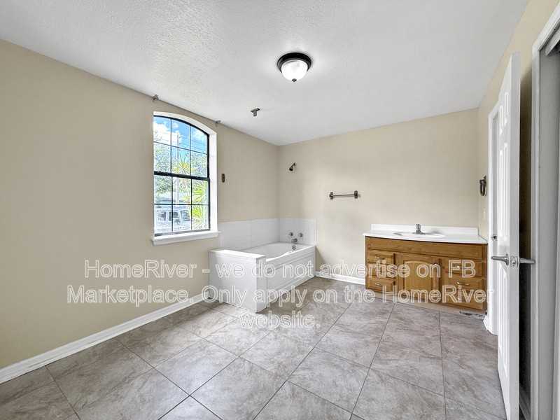 5145 Park Street - Photo 7 of 19