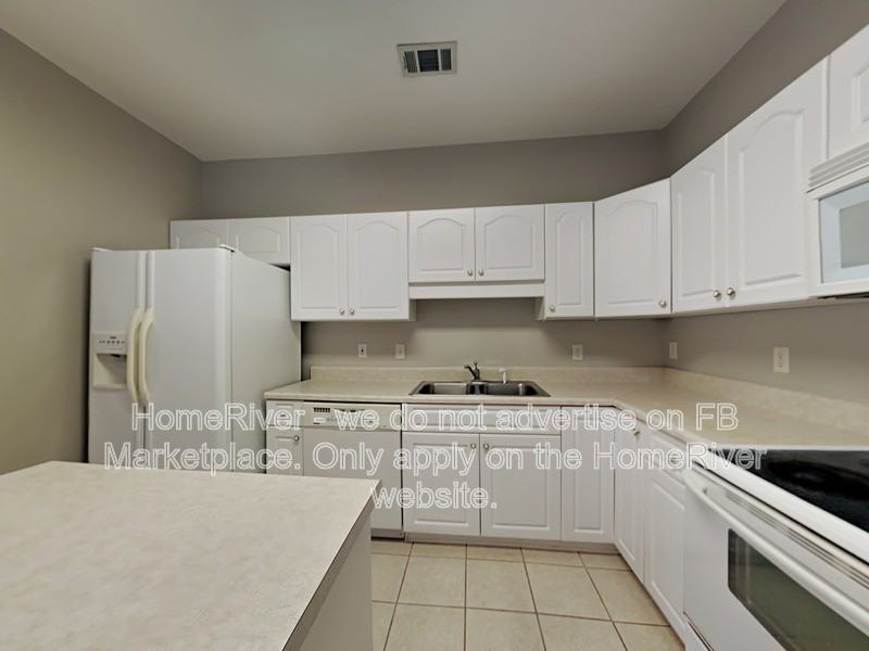 1332 Treasure Cv - Photo 7 of 32