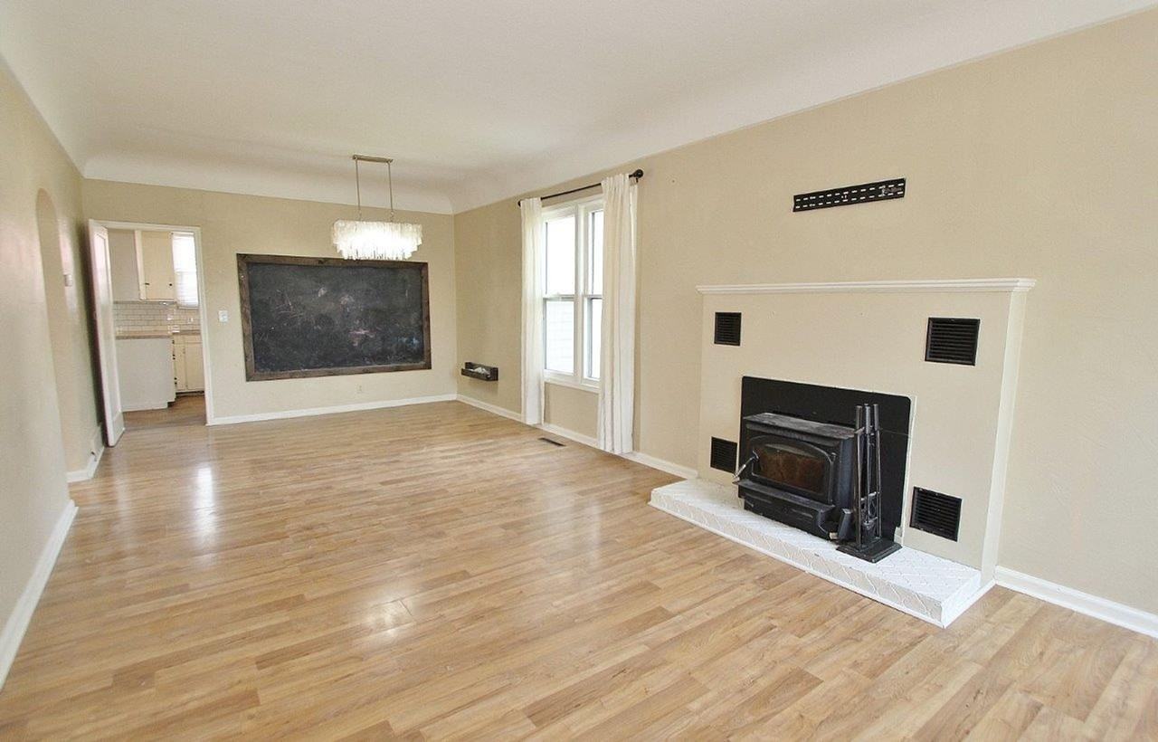 1502 Ellis Ave - Photo 2 of 26
