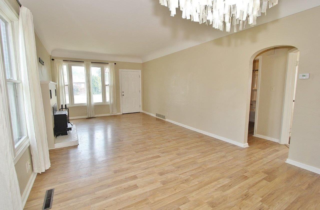 1502 Ellis Ave - Photo 5 of 26