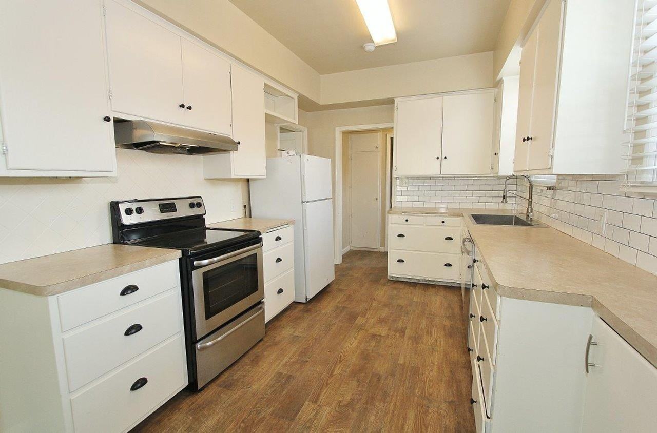 1502 Ellis Ave - Photo 7 of 26