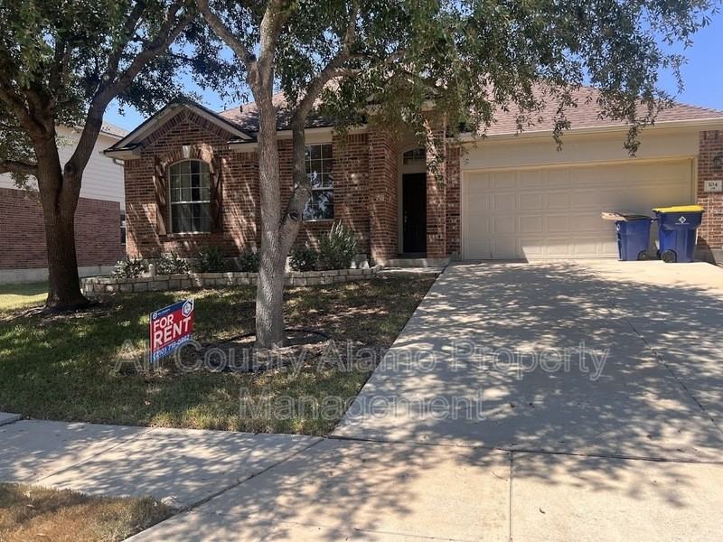 104 Ling Ln - Photo 3 of 33