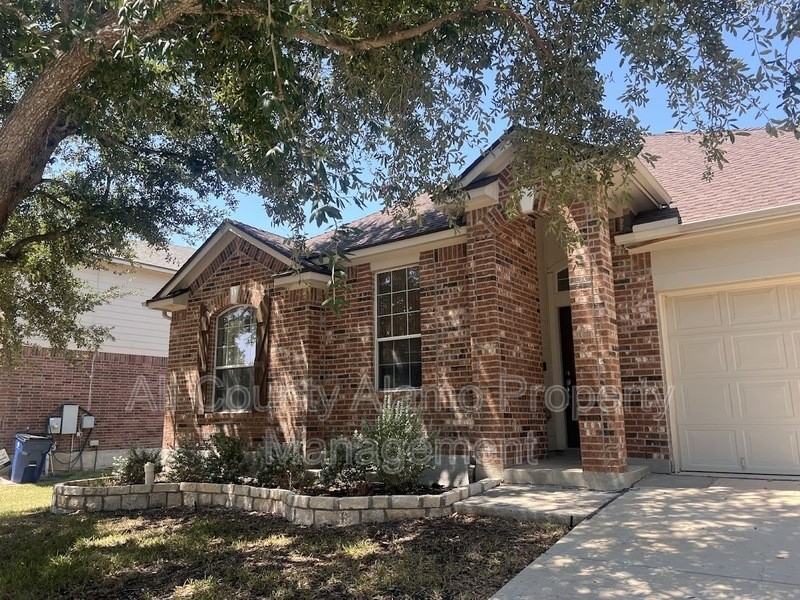 104 Ling Ln - Photo 5 of 33