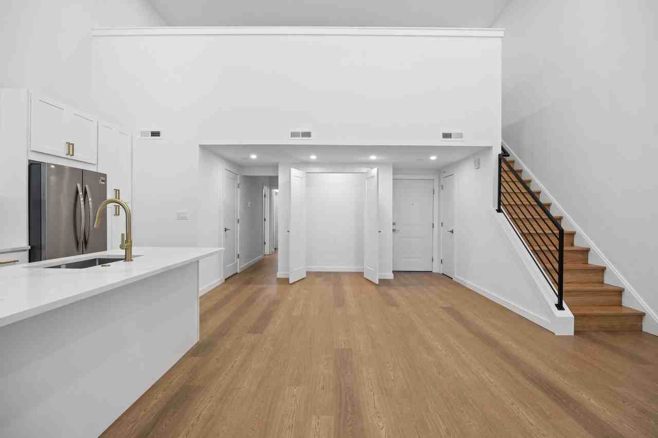 400 York Rd #203 - Photo 6 of 17