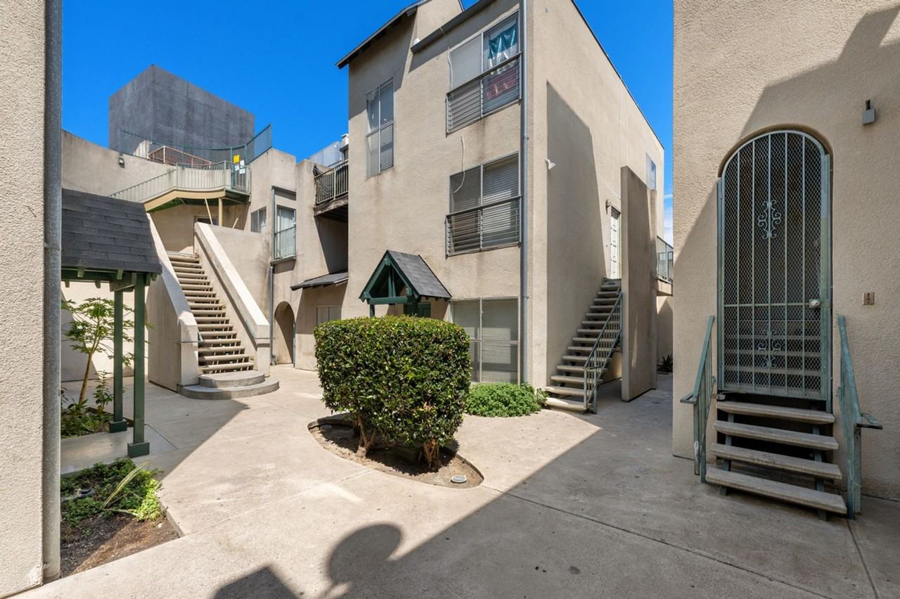 4275 Chamoune Ave - Photo 2 of 17