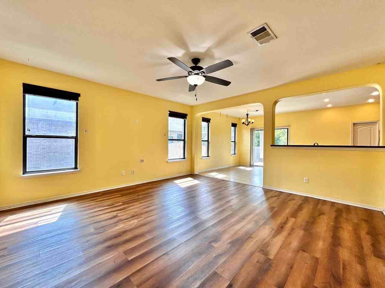 505 Willow Walk Dr - Photo 7 of 34