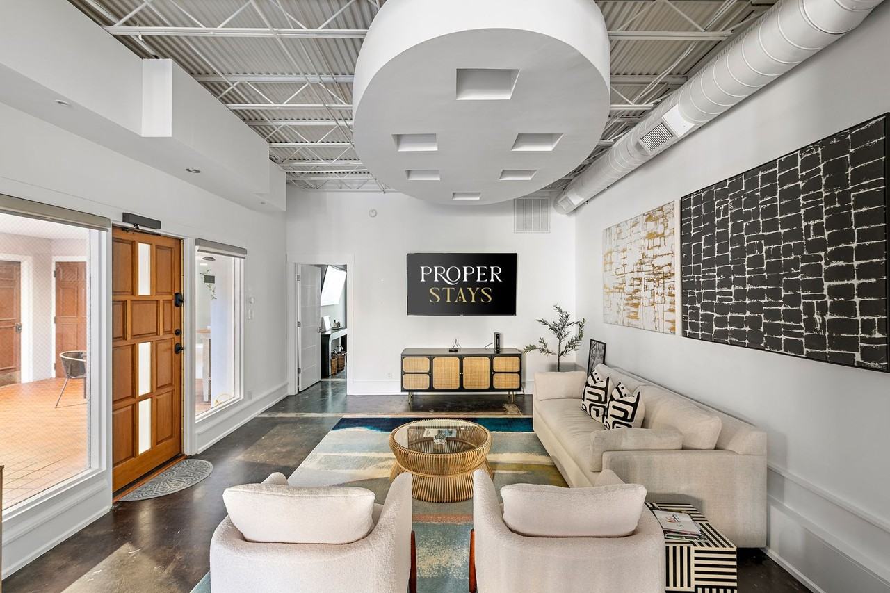 182 E Bay St #202 - Photo 2 of 30