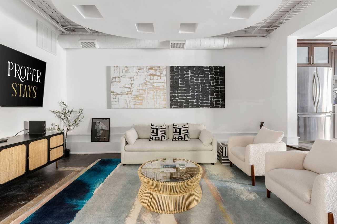 182 E Bay St #202 - Photo 6 of 30