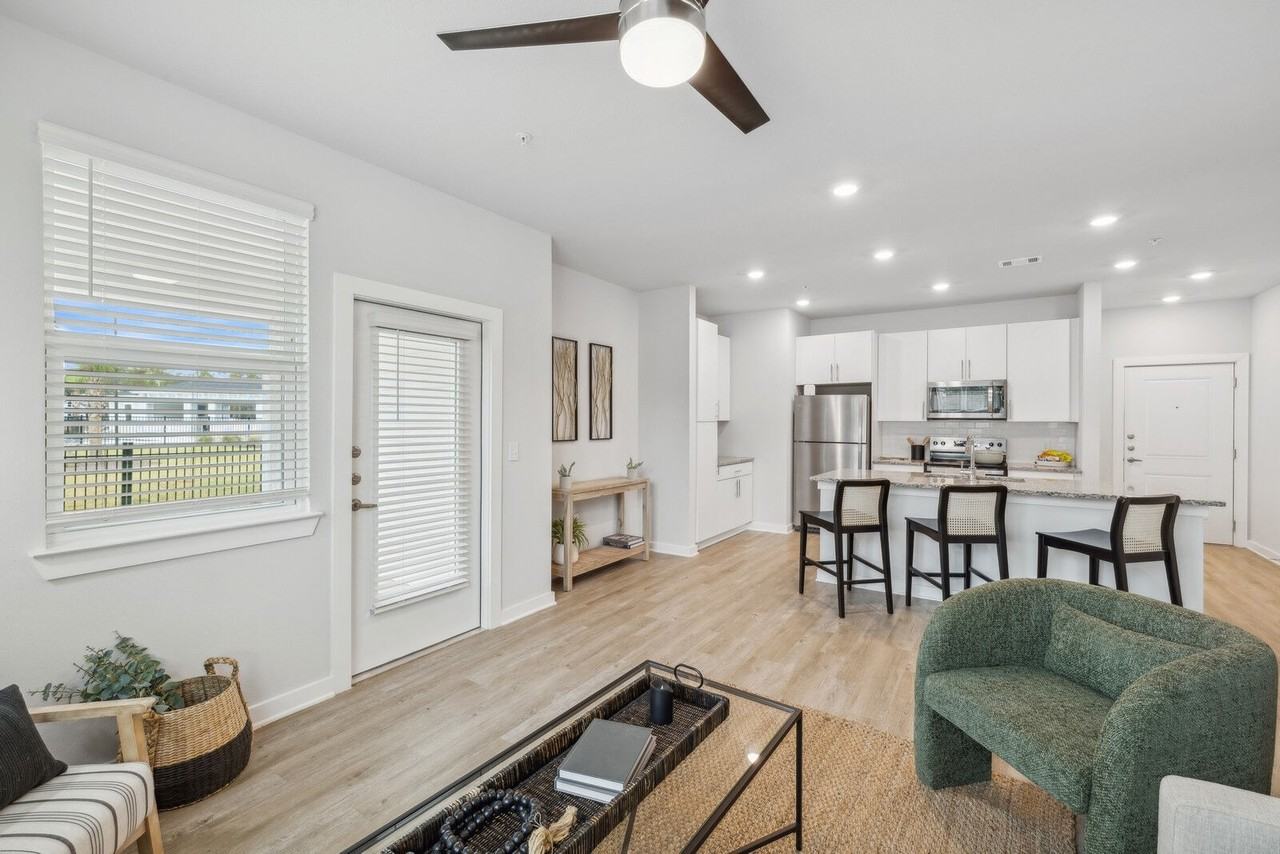 Ascend At Woodlands - Photo 6 of 51