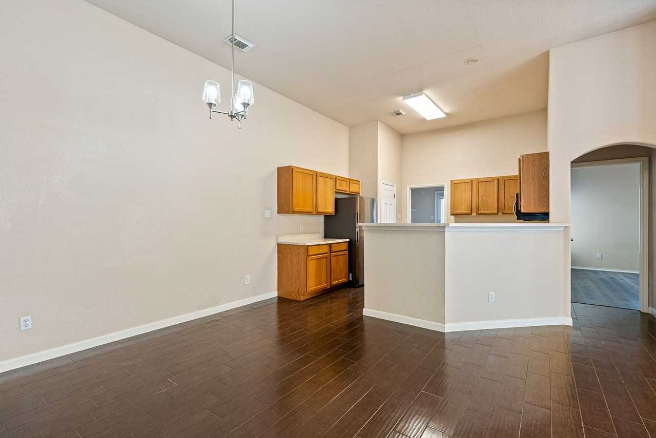 2822 Southampton Way #A - Photo 5 of 20