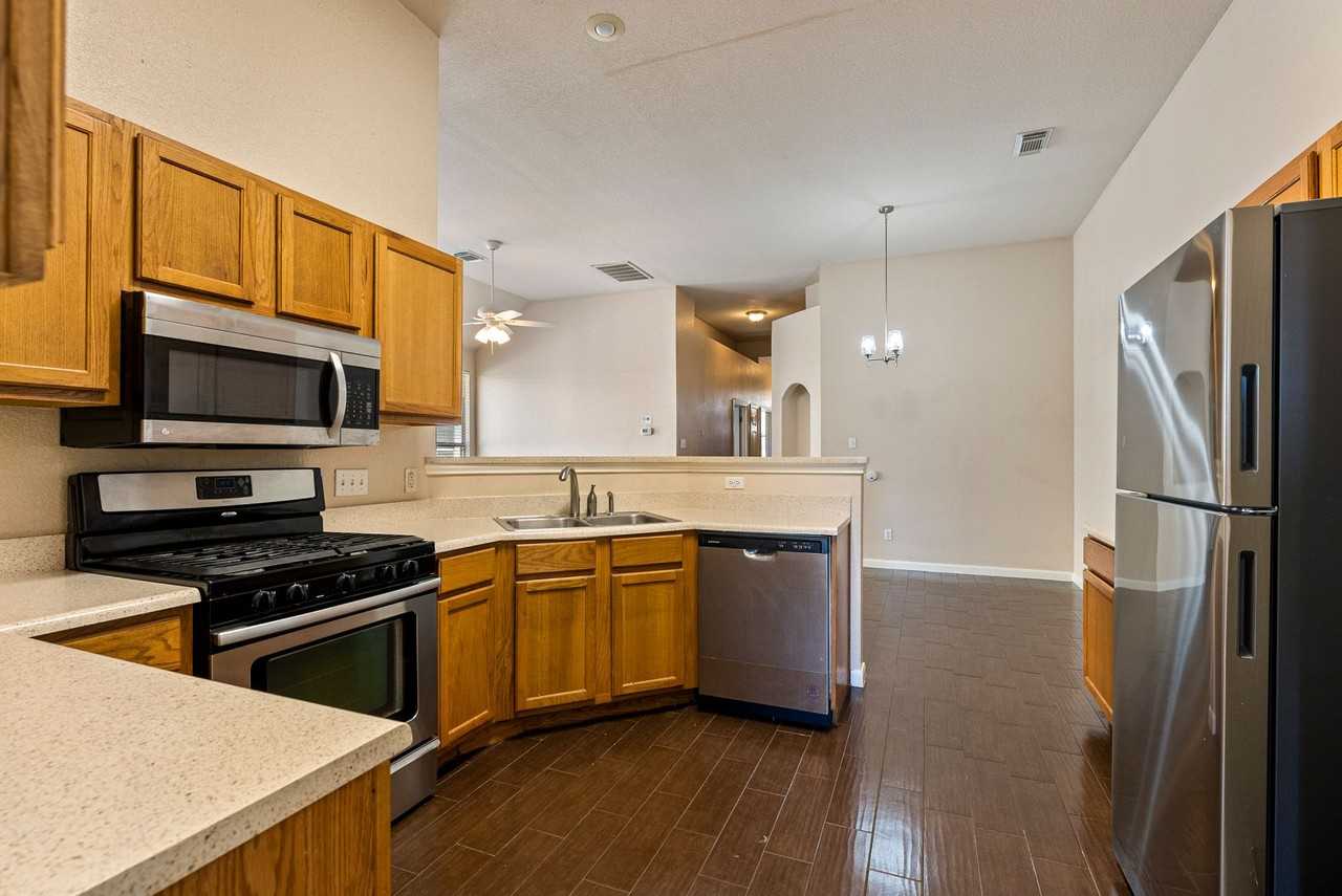 2822 Southampton Way #A - Photo 7 of 20
