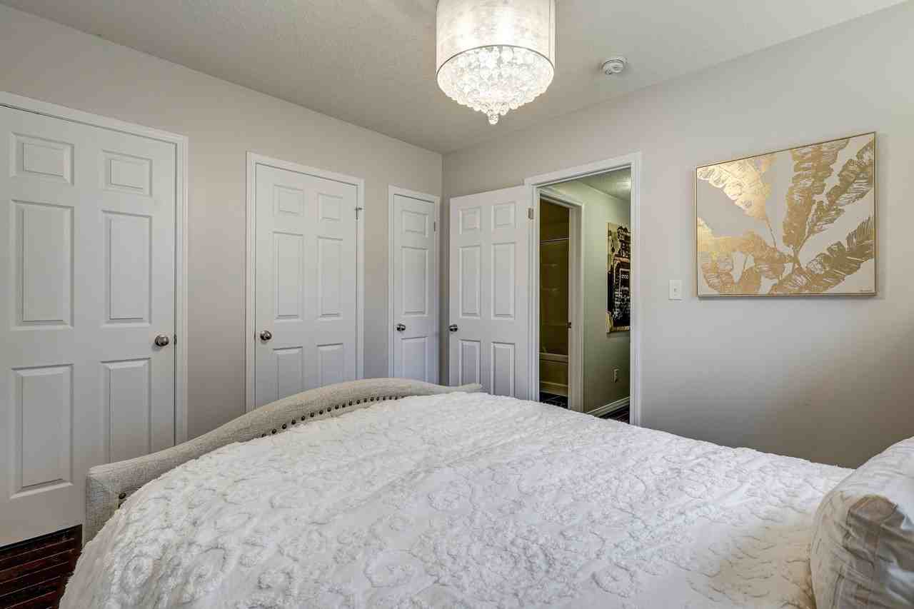 3200 Singleton Avenue - Photo 15