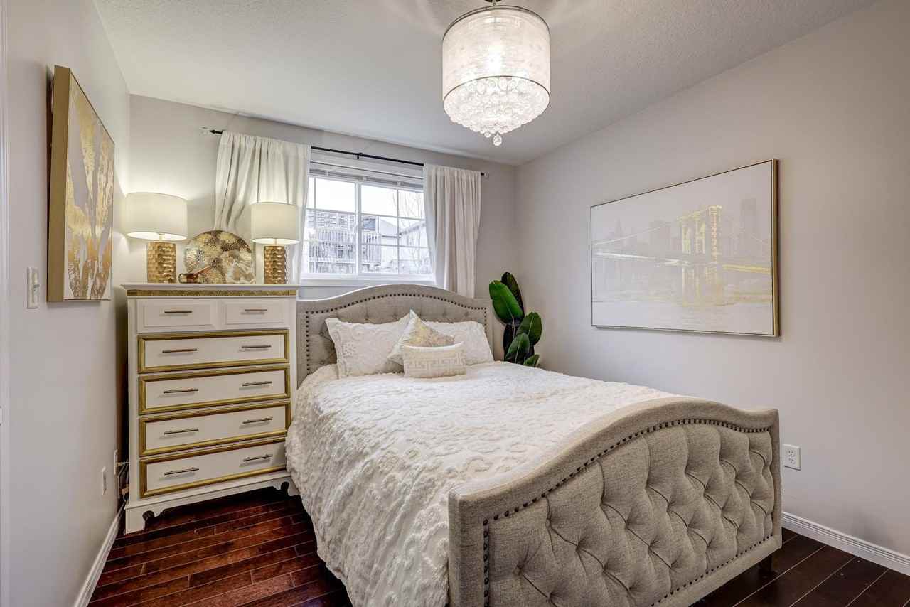 3200 Singleton Avenue - Photo 14