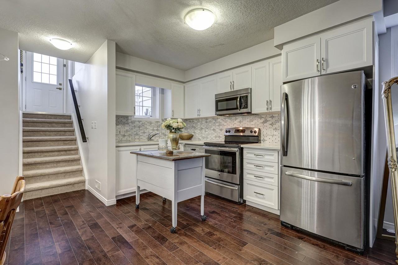 3200 Singleton Avenue - Photo 10