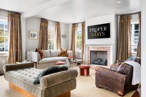 featured image of 6 Gadsden St