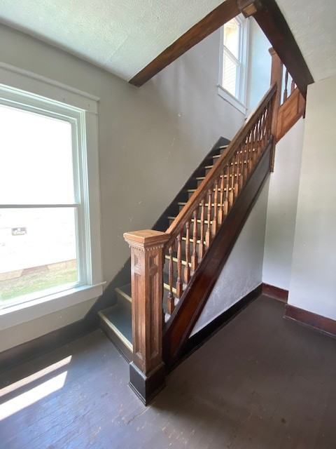 310 N Gray - Photo 2 of 19