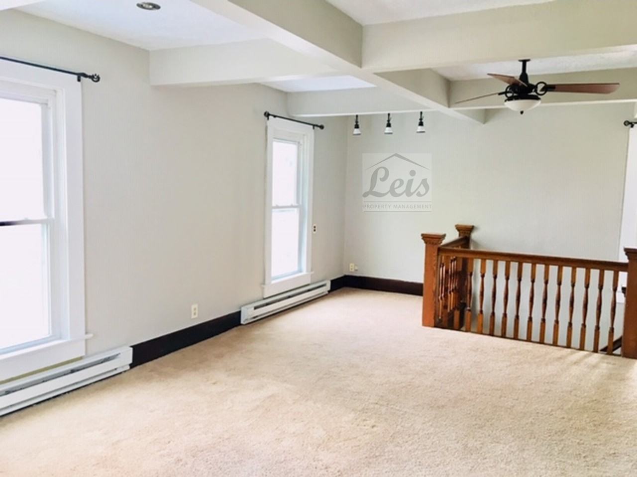 310 N Gray - Photo 3 of 19