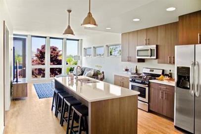 East Terrace Apartments - Photo 6 of 41