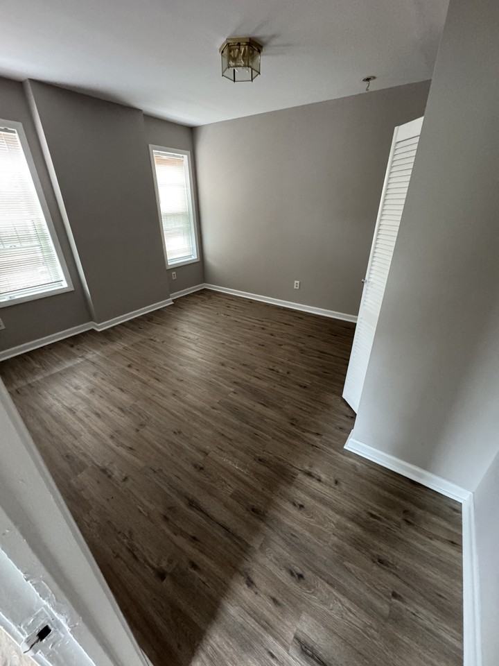 164 Babcock Street - Photo 4 of 14