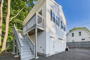 featured image of 45 East St