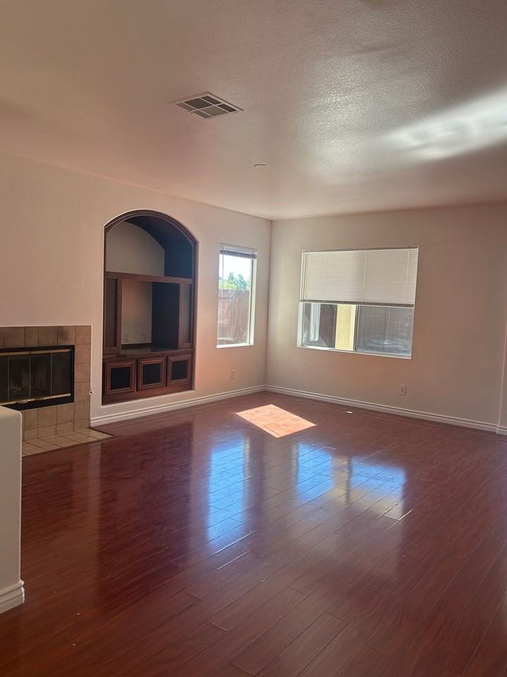 4450 Brisbane Way #5 - Photo 5 of 20