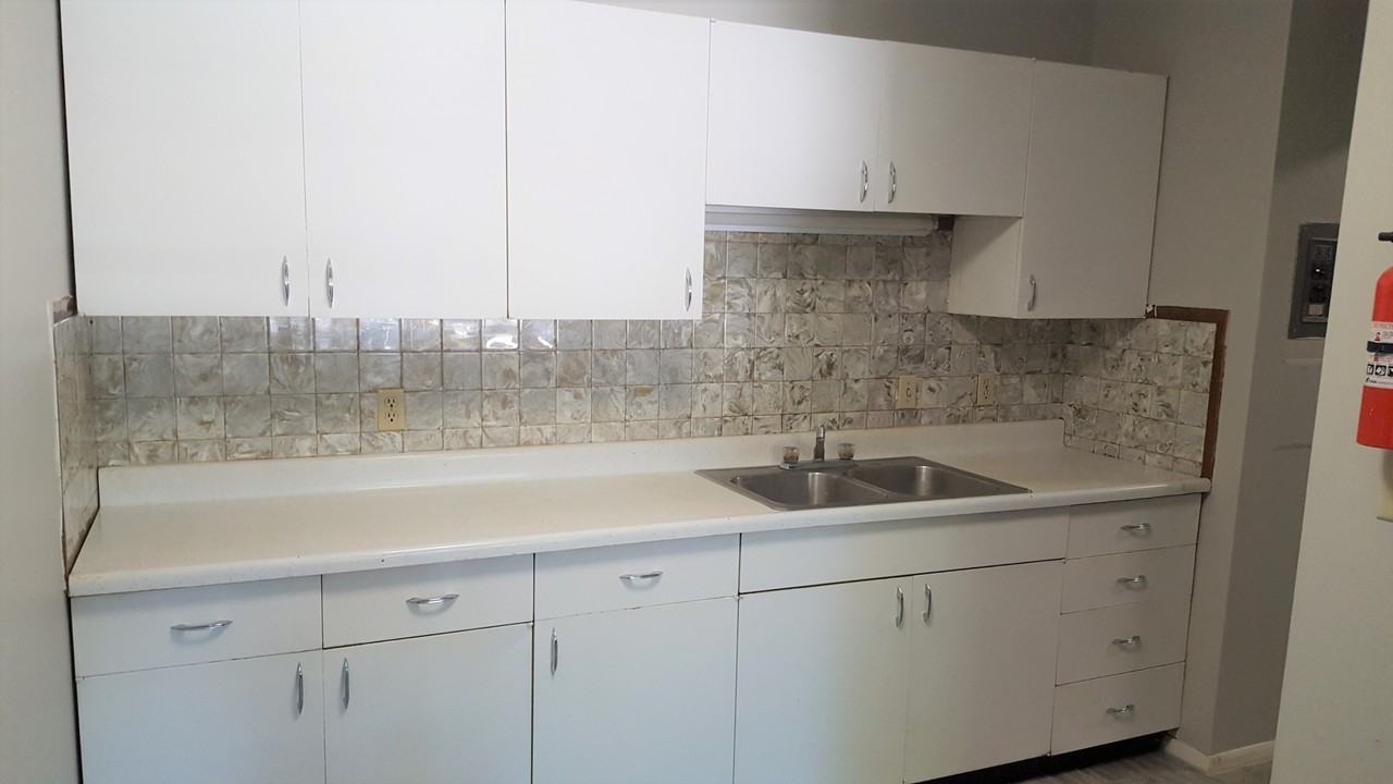 718 Broadway - Photo 2 of 12