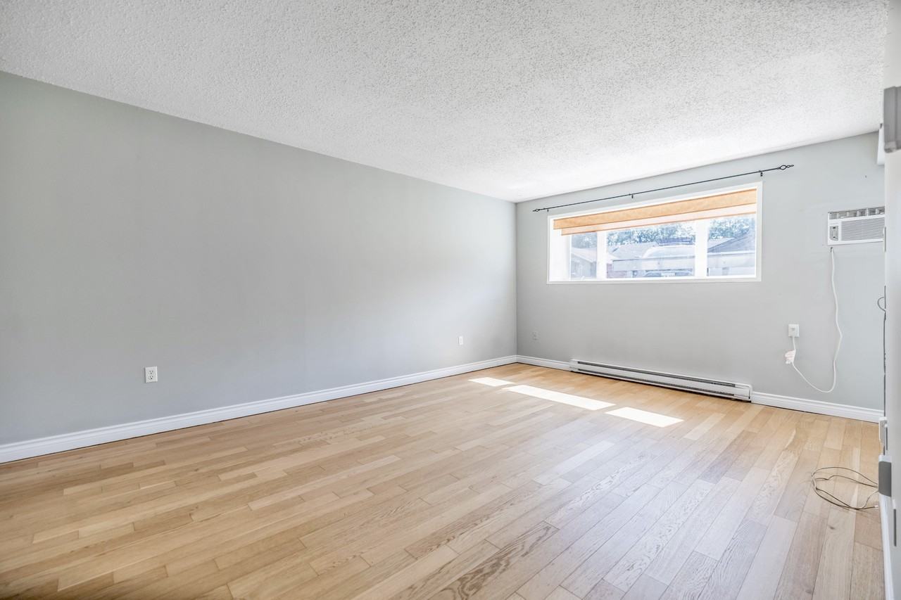 1056 Grant Avenue #9 - Photo 3 of 18