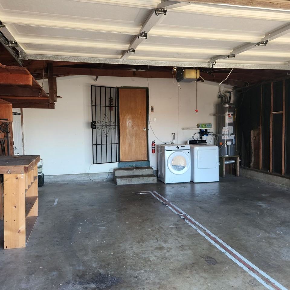 4733 Elsa Rd - Photo 3 of 11