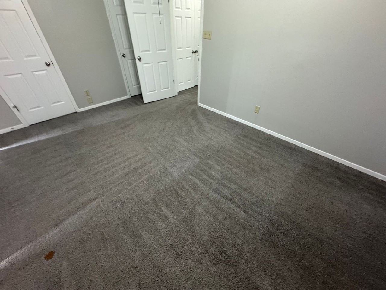 5252 Scottsdale Ave - Photo 6 of 11